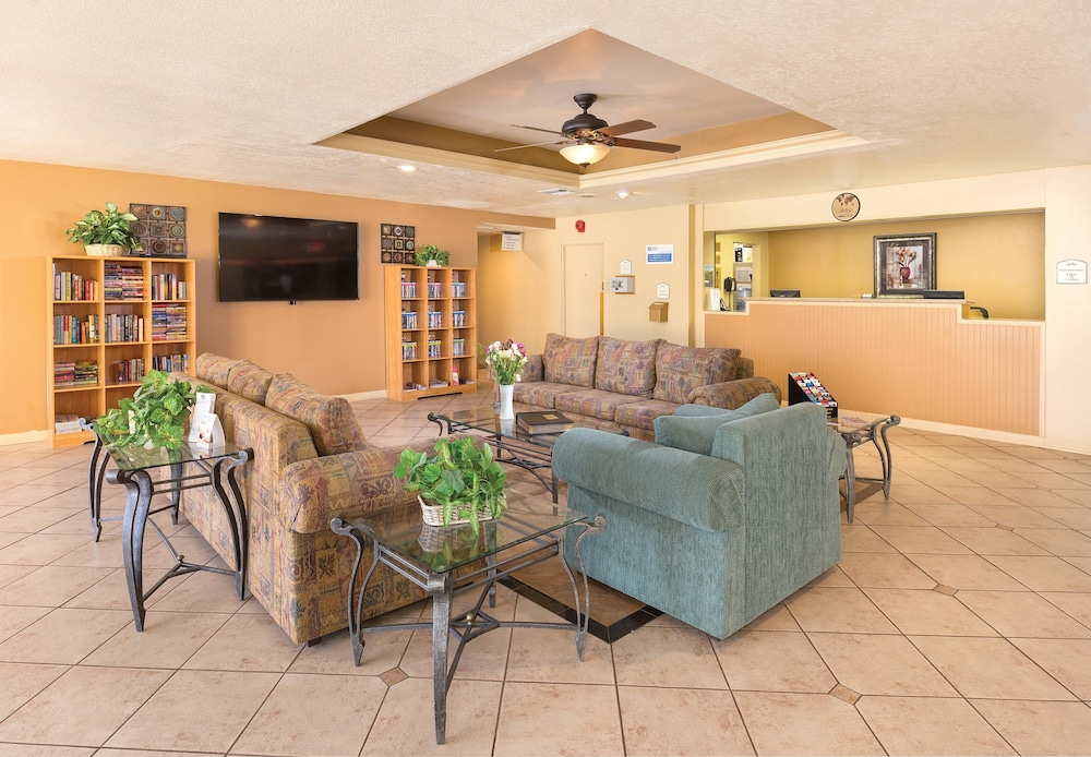 WorldMark Palm Springs Plaza Resort and Spa - photo 3