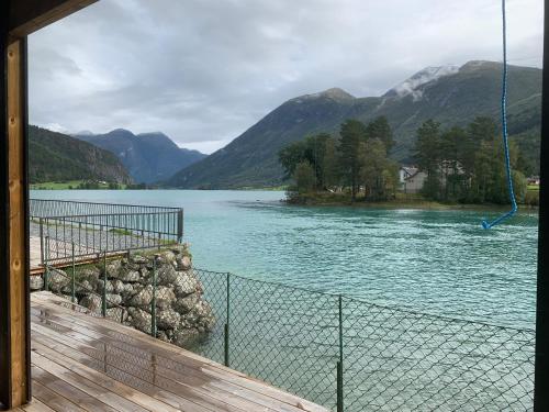 Stryn Crystal Apartments Waterfront Apartment — 4-Star Luxury Hotel in Stryn, Norway