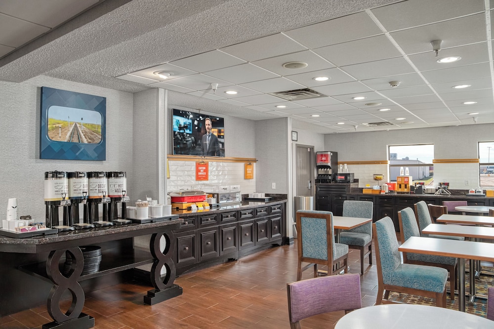 Hampton Inn Elkhart IN - photo 22