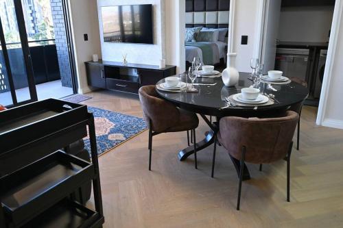 BGS Luxury Two bed Nine Palms
