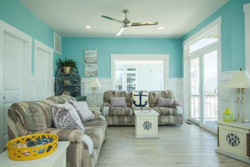Conch Out by Oak Island Accommodations - photo 35