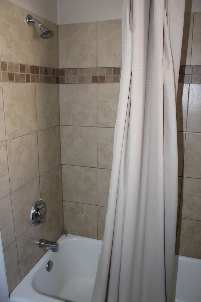 Lava Spa Motel & RV Park - photo 23