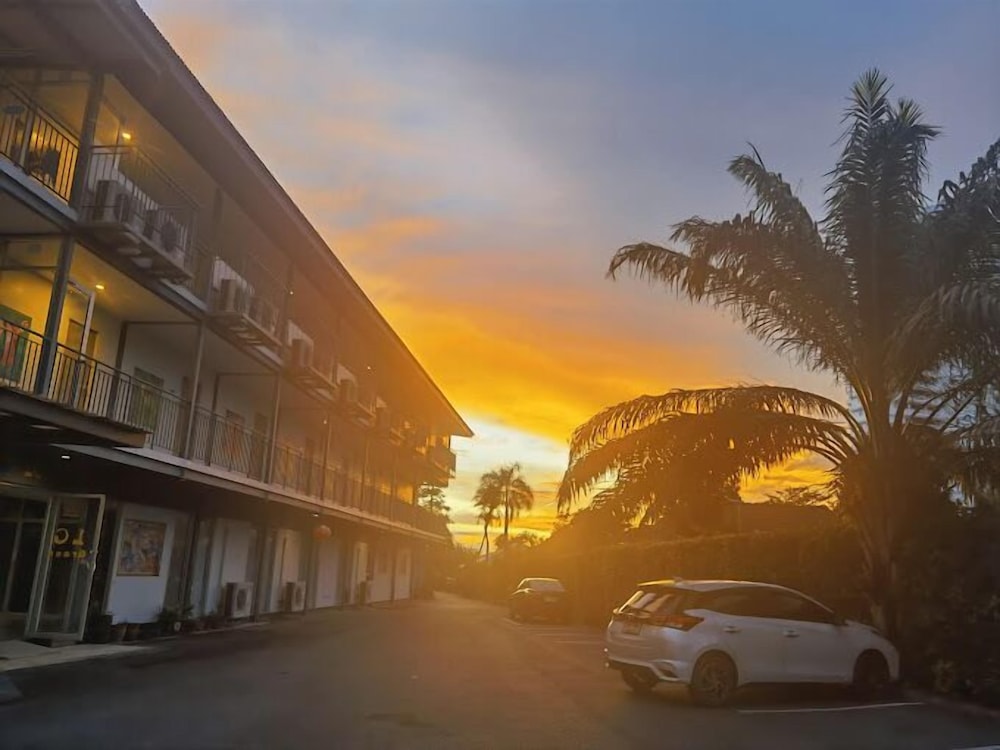 Sunset Serenity Jomtien Resort in Sattahip, Thailand