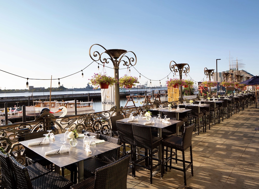 Hilton Philadelphia at Penn's Landing - photo 54