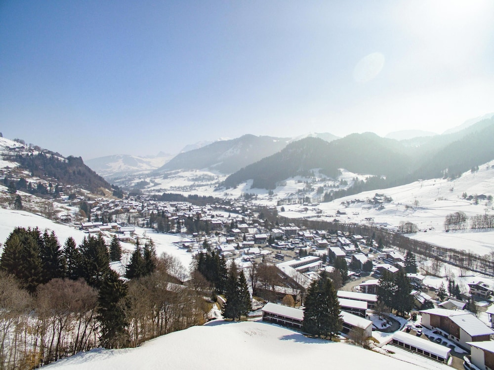 Belambra Club Praz sur Arly Megeve L Alisier Winter & Summer — hotel in Praz-Sur-Arly
