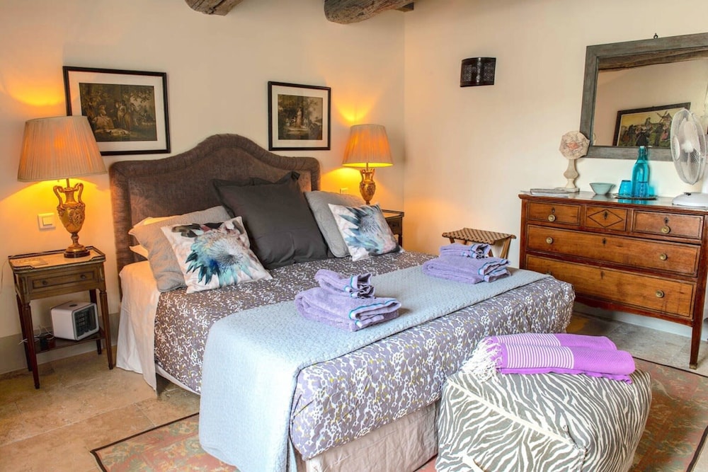 Chez Vous — 4-Star Luxury Hotel in Uzes, France