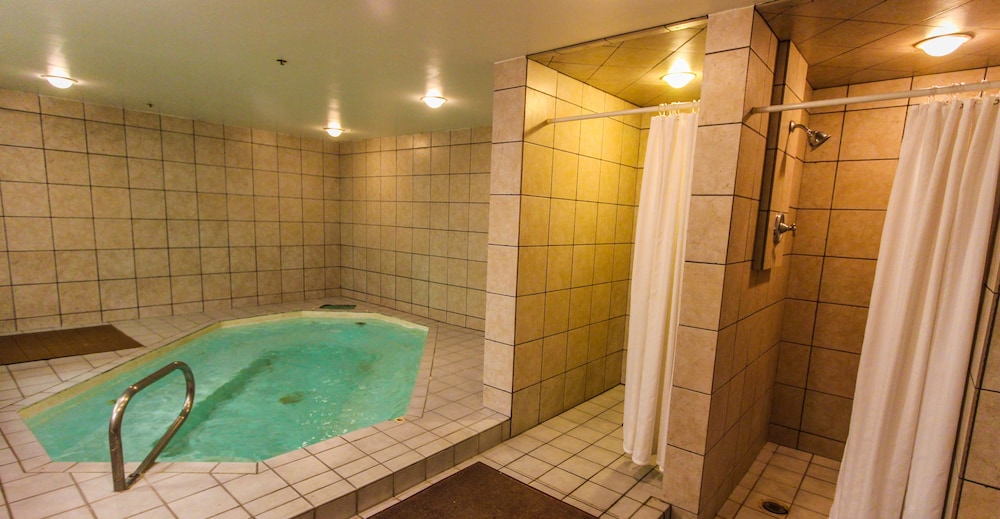 Park Hotel Condominiums - photo 13