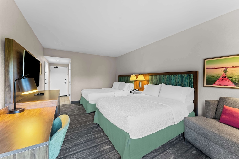 Hampton Inn Stroudsburg Poconos - photo 8