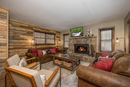 Attitude Adjustment by Eden Crest - last minute hotel in Sevierville