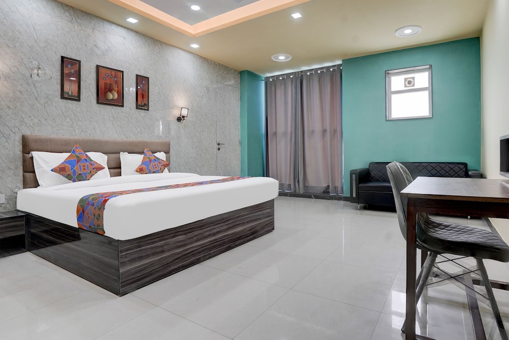 FabHotel Sky - last minute hotel in Gurgaon