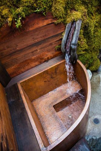 The Front Porch Hidden Oasis - photo 3