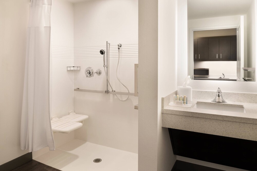 TownePlace Suites by Marriott Dubuque Downtown - photo 14