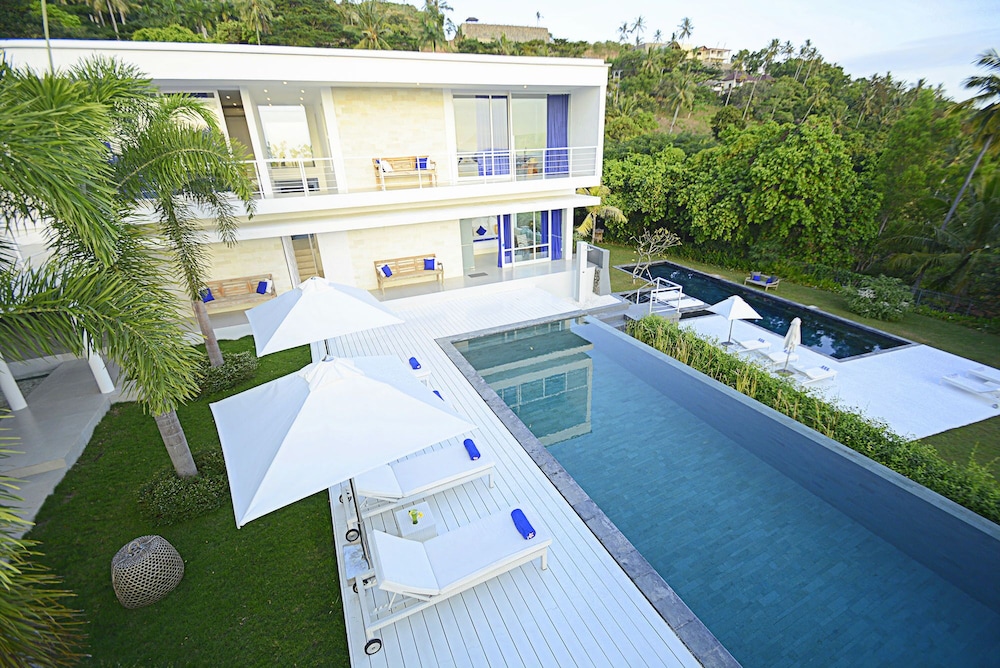 Villa L — 4-Star Luxury Hotel in Senggigi, Indonesia