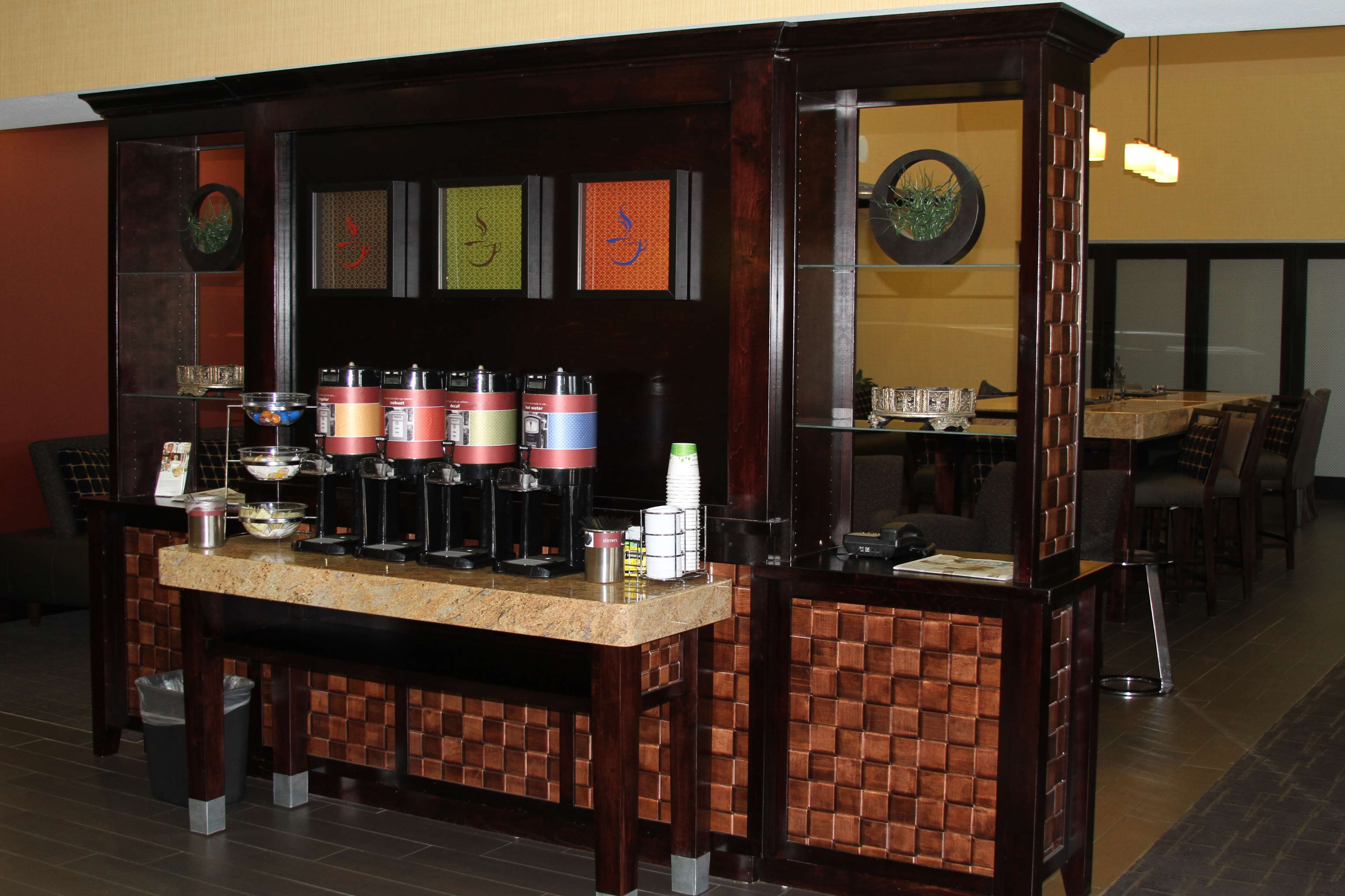 Hampton Inn Sweetwater - photo 3