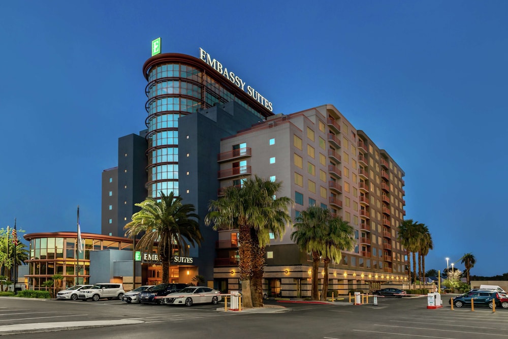 Embassy Suites by Hilton Convention Center Las Vegas — 4-Star Luxury Hotel in Las Vegas, United States
