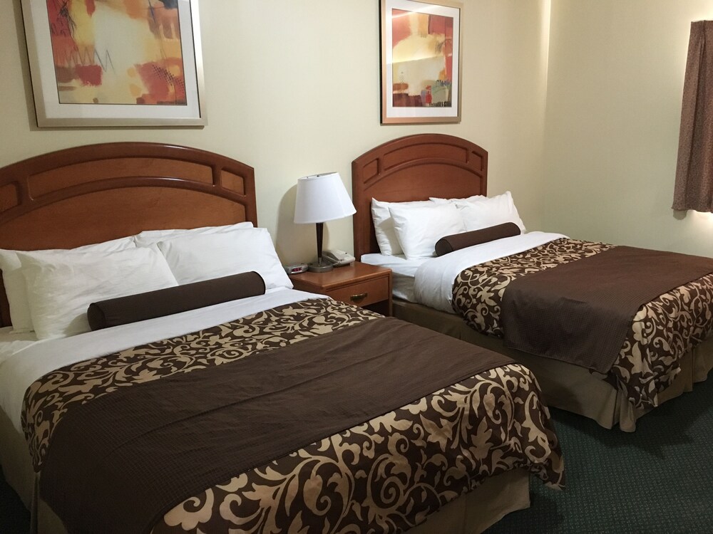 Western Valley Inn - carbon neutral hotel in Valleyview