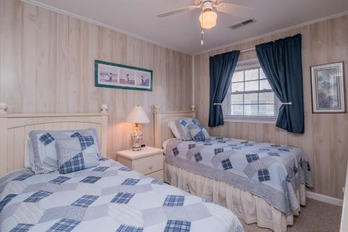 Dip Inn by Oak Island Accommodations - photo 10