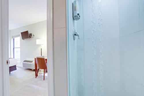 DuPont Place Boutique Inn - photo 56