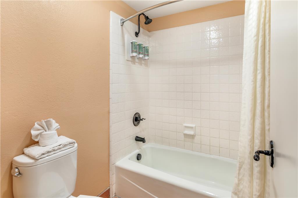 Best Western Rose Garden Inn - photo 41