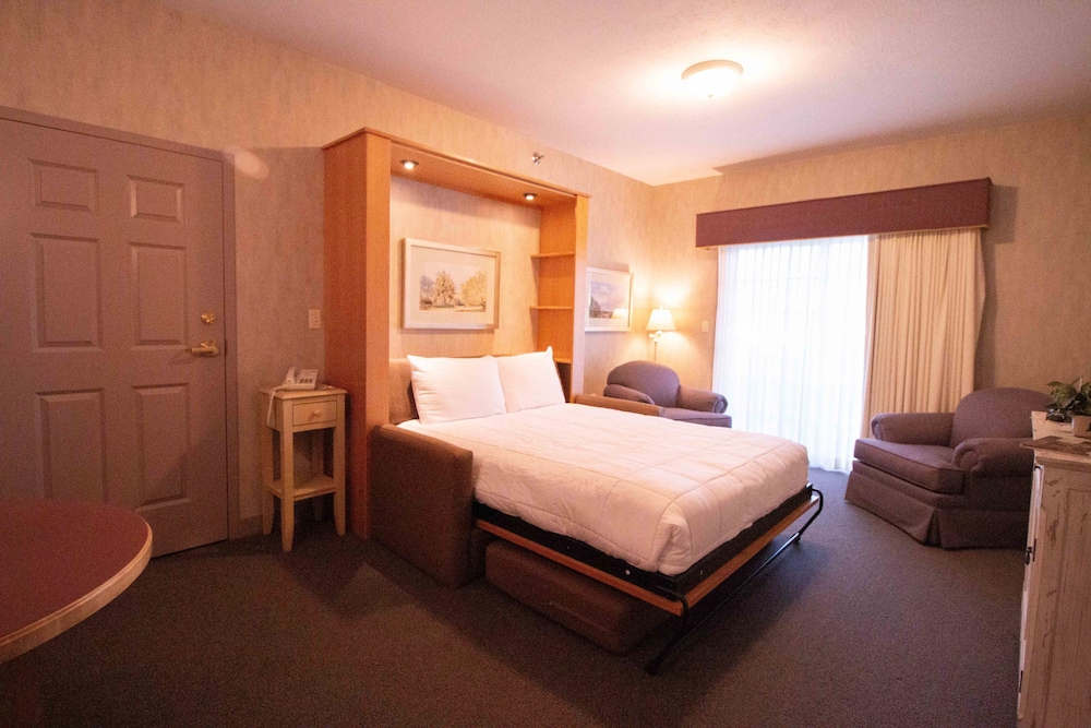 Essenhaus Inn & Conference Center - photo 32