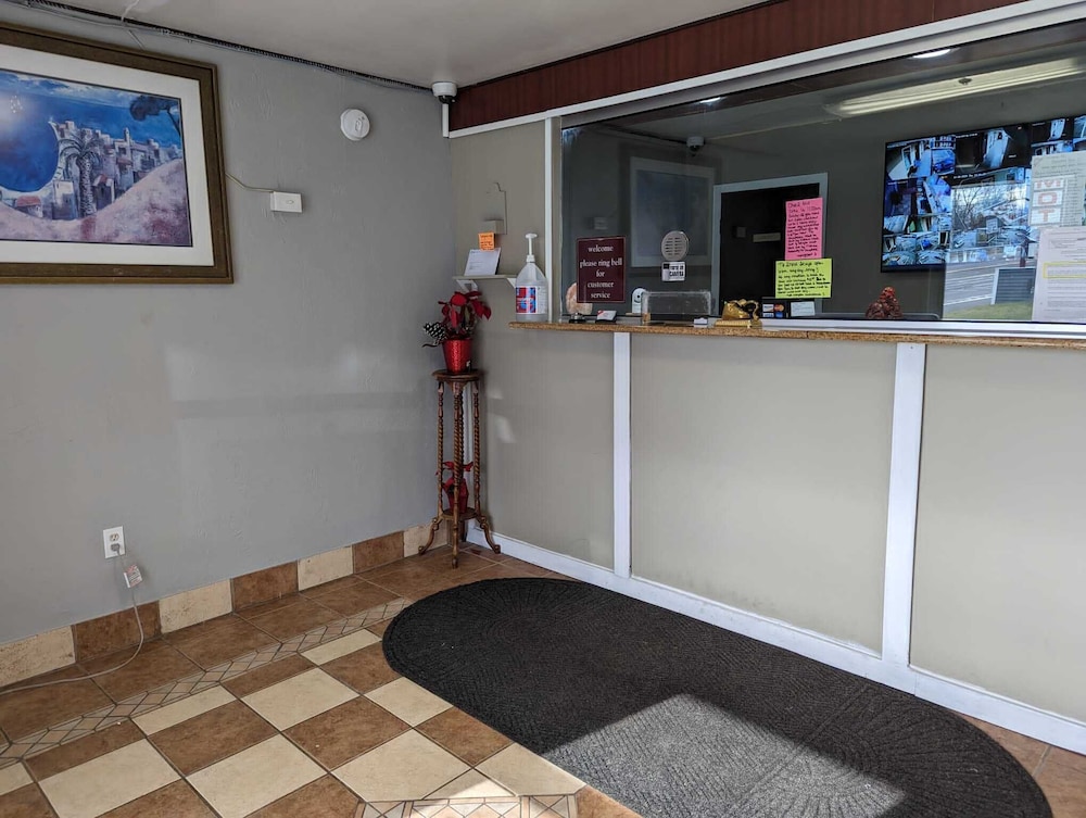 Executive Inn Coopersburg - photo 3