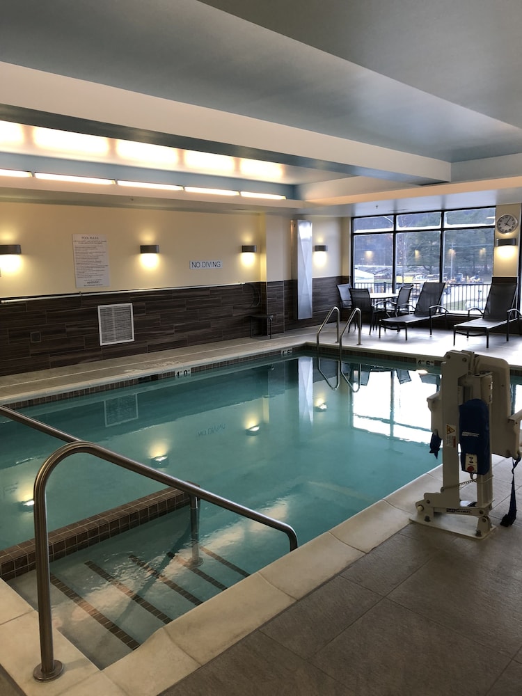 Fairfield Inn & Suites by Marriott Decorah - photo 26