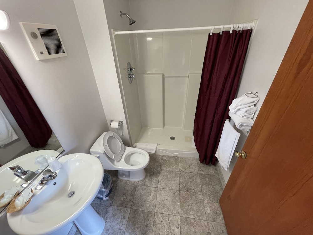Vibe Inn Whirlpool Suites - photo 21