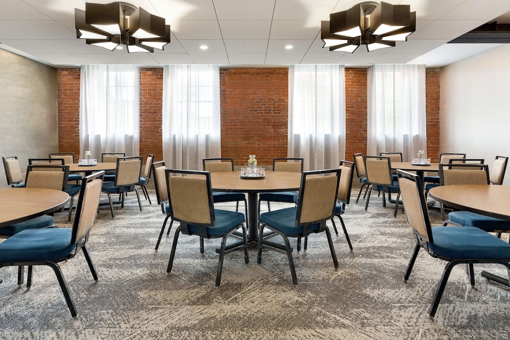 The Wilbur Lititz Tapestry Collection by Hilton - photo 61