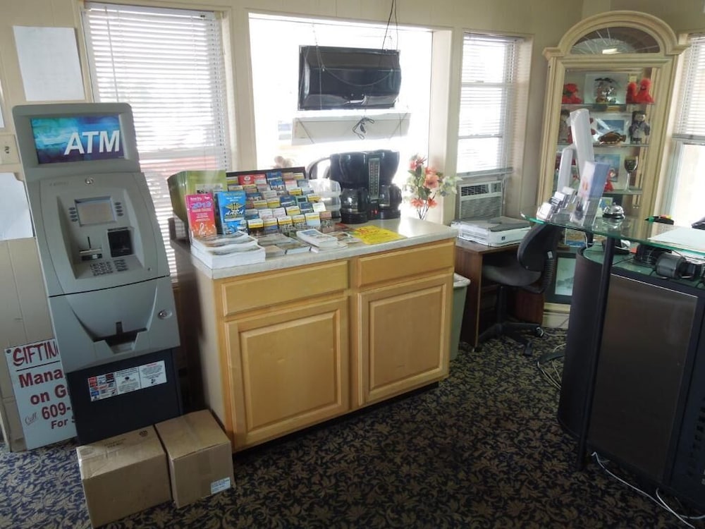 The Sifting Sands Motel - photo 35