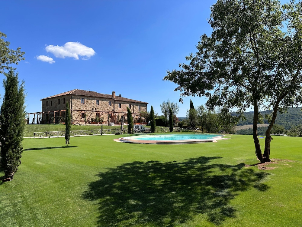 Tenuta Cantona — Casole D Elsa