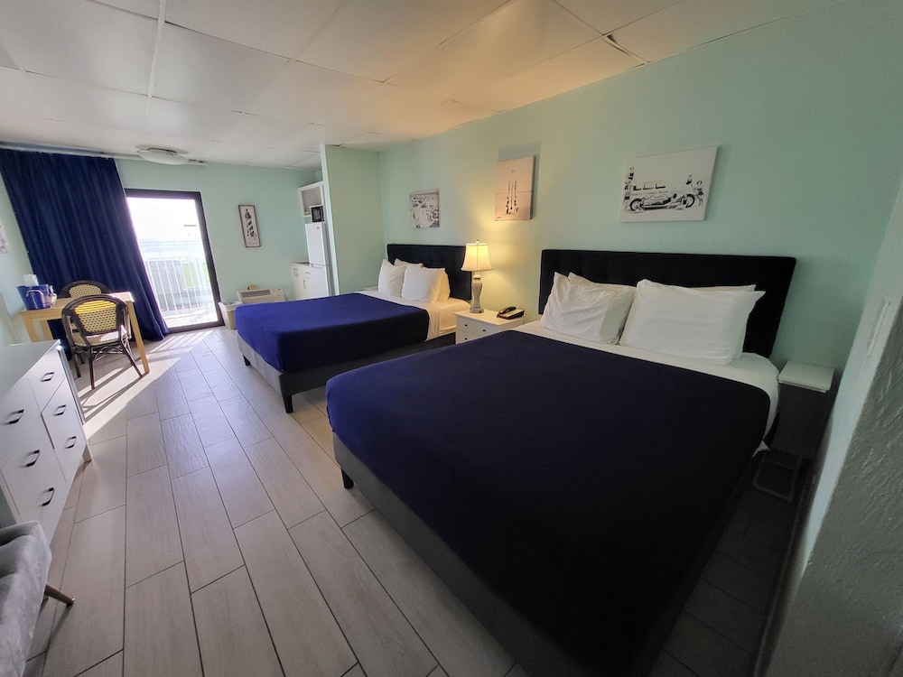 Beachside Hotel - photo 36