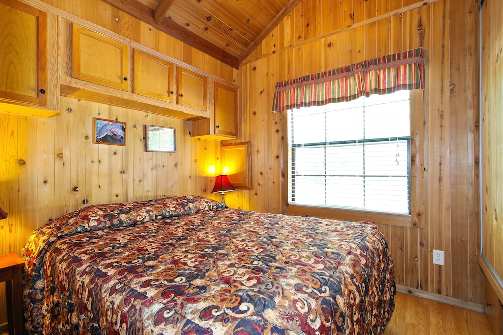 Whalers Rest RV & Camping Resort - photo 25
