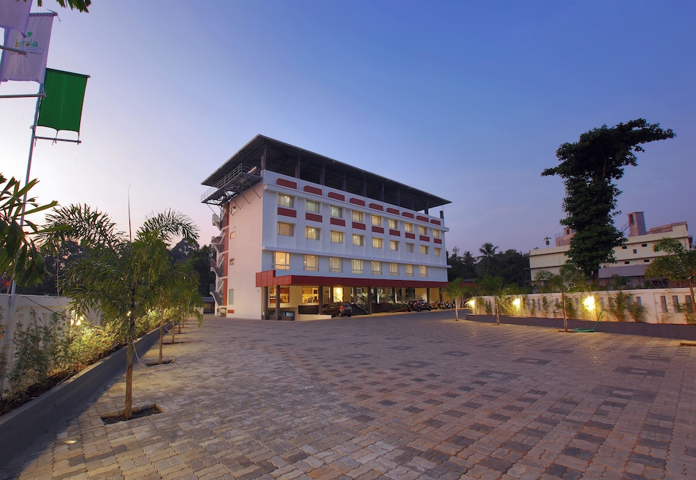 Hotel Indraprastha Kozhencherry in Tiruvalla, India