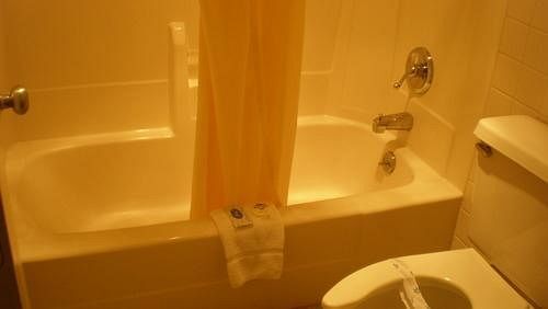 Royal Inn Crossville - photo 5