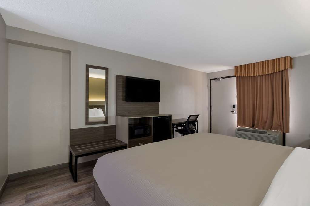 Quality Inn Fort Jackson - photo 12