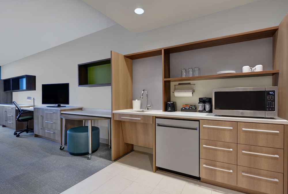Home2 Suites by Hilton Panama City Beach FL - photo 23