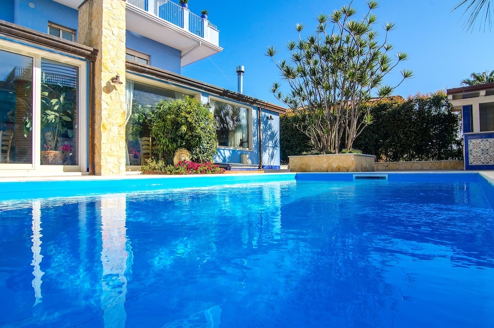 Mediterranean Charm — hotel in Mascali