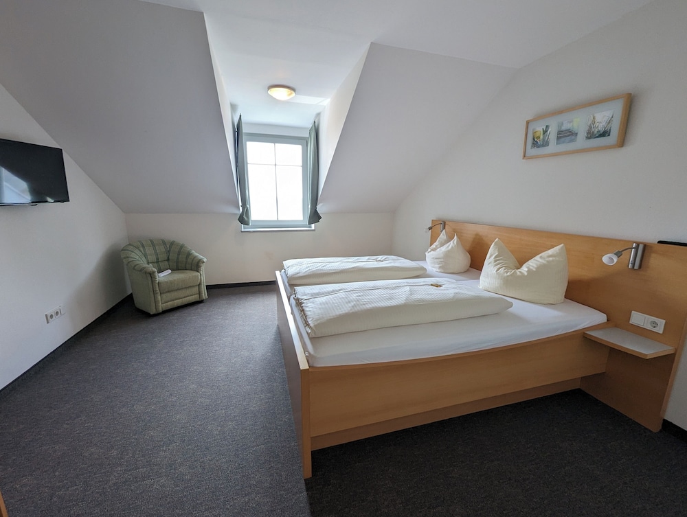 Landhotel Larenzen — Kirchham — photo 5