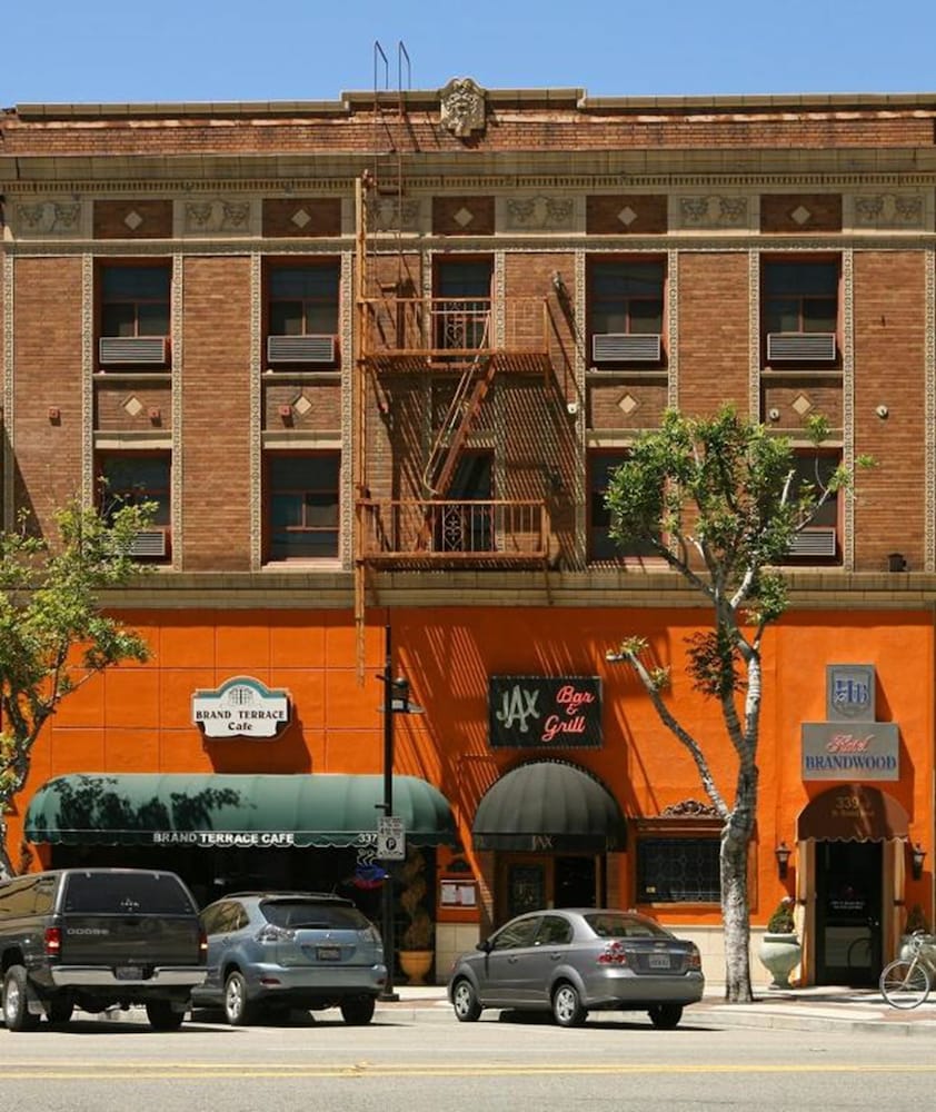 Brand Plaza Hotel in Glendale, United States