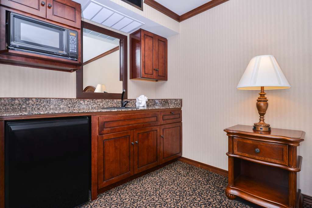 Best Western Edgewater Resort - photo 15