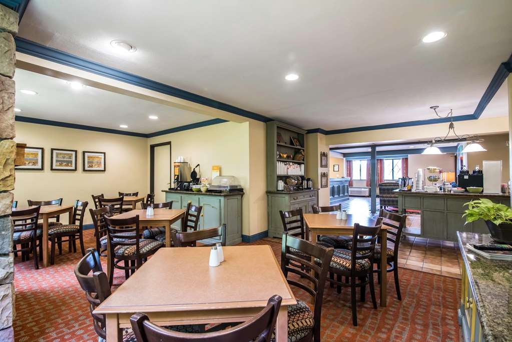 Quality Inn Cortland University Area - photo 26