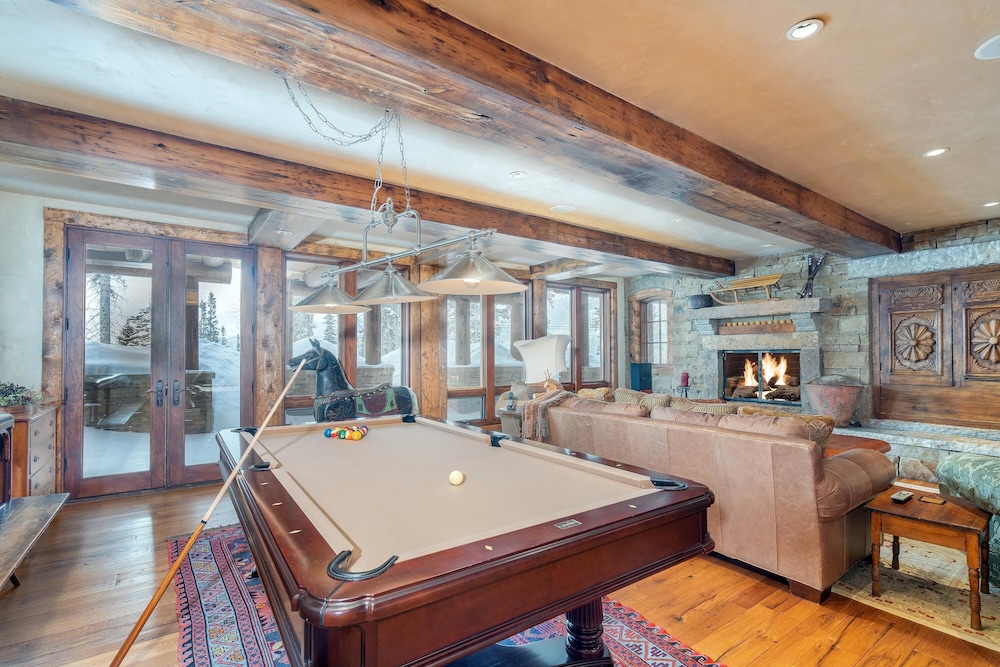Hilltop Hideaway Expansive Views From This Private Estate Hot Tub Pool Table - photo 57