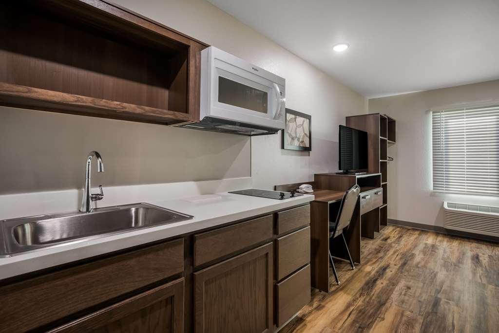 Woodspring Suites Milwaukee Menomonee Falls - photo 31