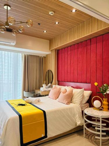 Manila Urban Resort at Azure — 4-Star Luxury Hotel in Manila, Philippines
