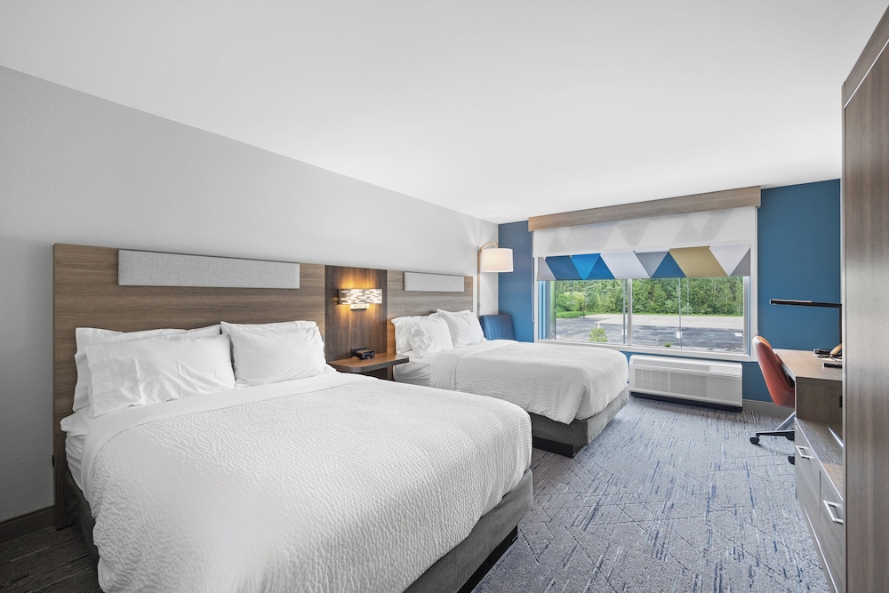 Holiday Inn Express & Suites Marinette by IHG - photo 9