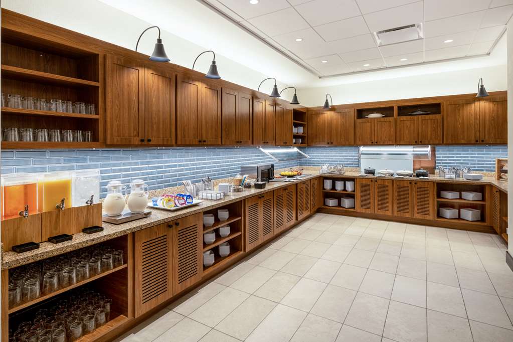 Hyatt Place Fort Worth Alliance Town Center - photo 21