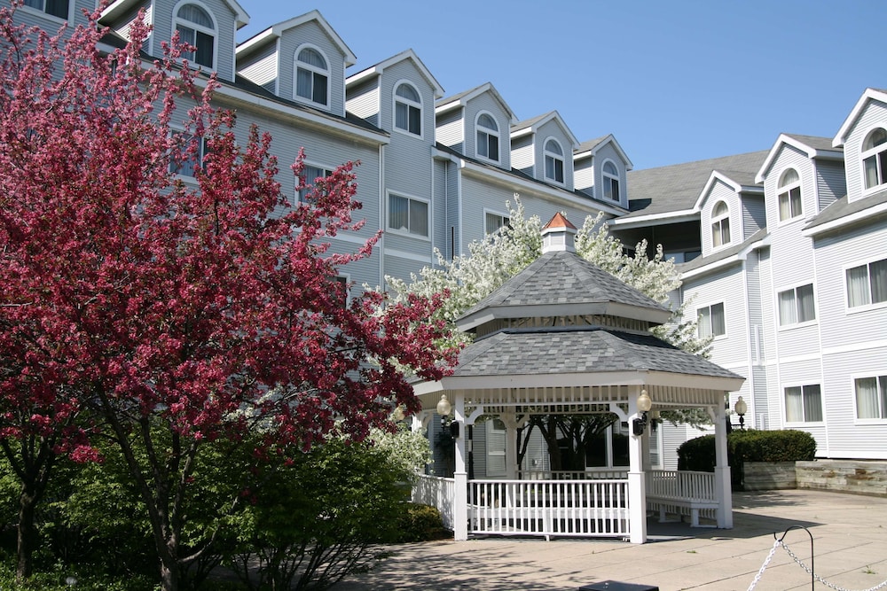 Hampton Inn Colchester - photo 53