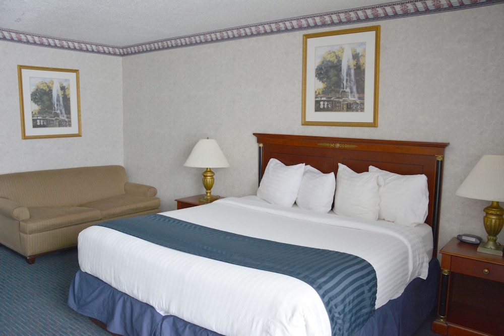Travelodge by Wyndham Milwaukee - photo 22