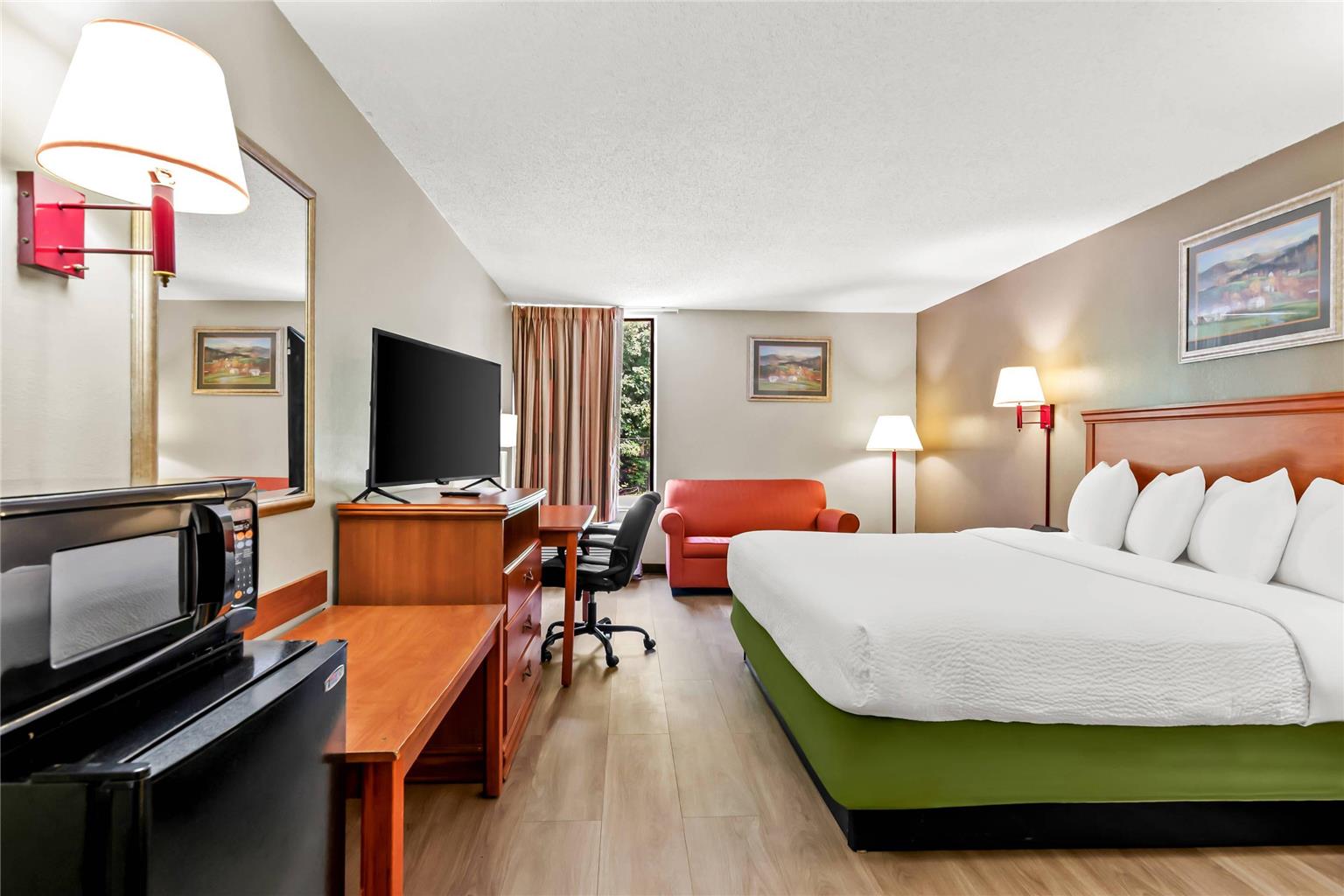 Econo Lodge Mt Hope Beckley North - photo 10