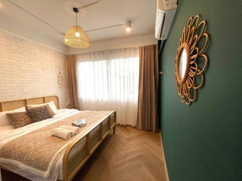 Entire floor Decorated cozy home near Grand Palace